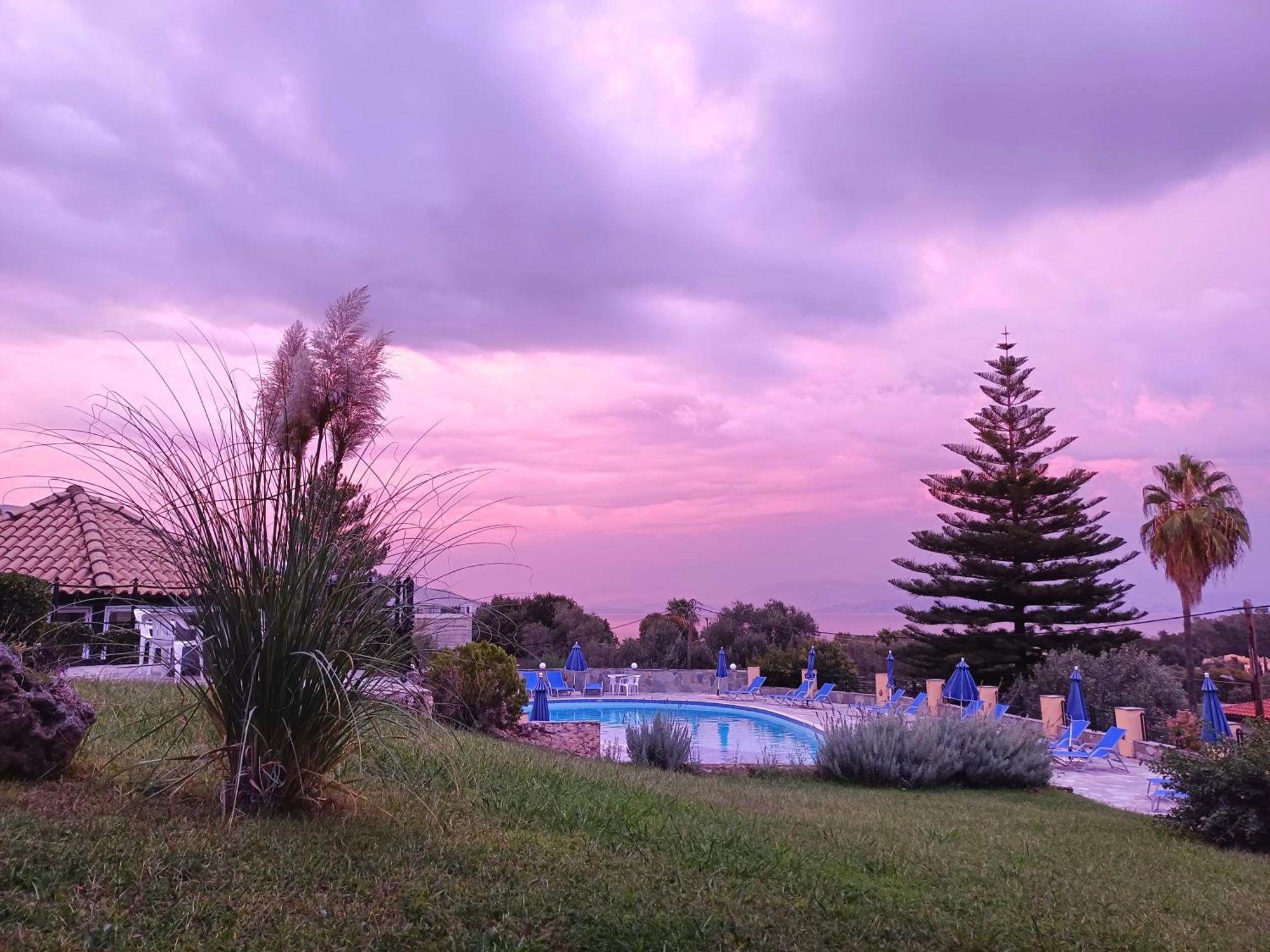 Penelope Apartment Hotel Dassia (Corfu) Exterior foto