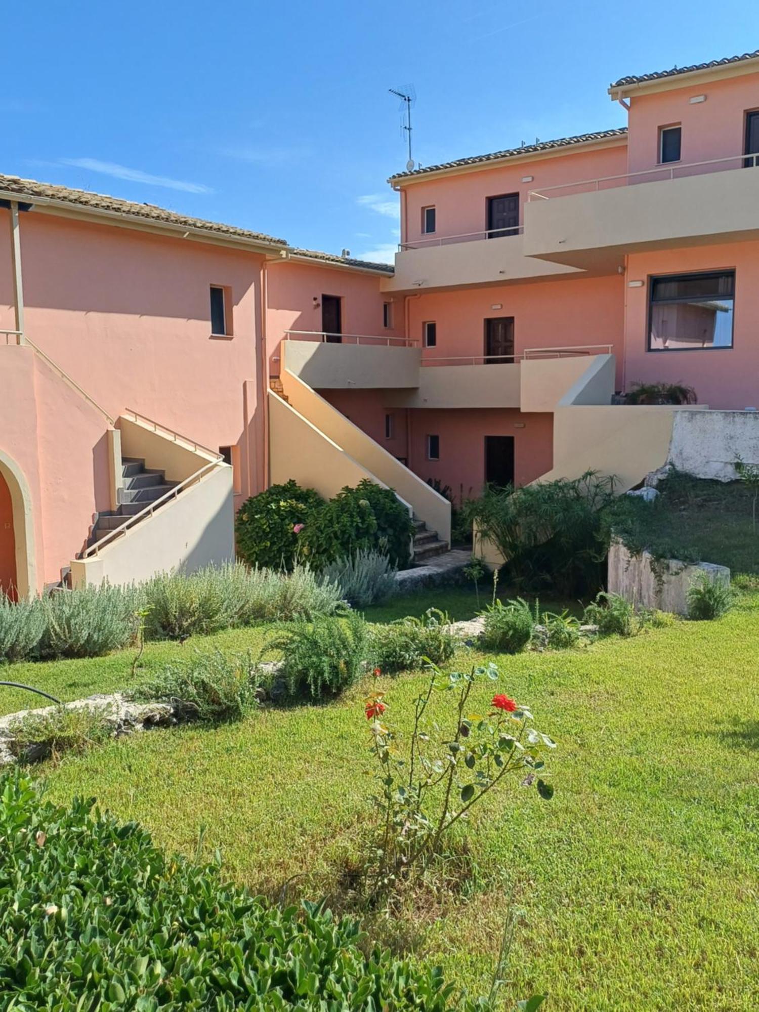 Penelope Apartment Hotel Dassia (Corfu) Exterior foto